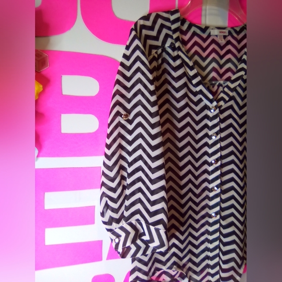 $098👉🏼Women's Teens Black🖤/White🤍 Zebra🦓 Striped Blouse - Picture 5 of 8